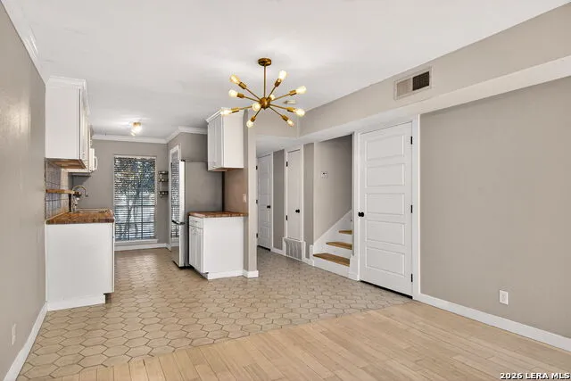 1045 Shook Avenue #145H Olmos Park, TX 78212